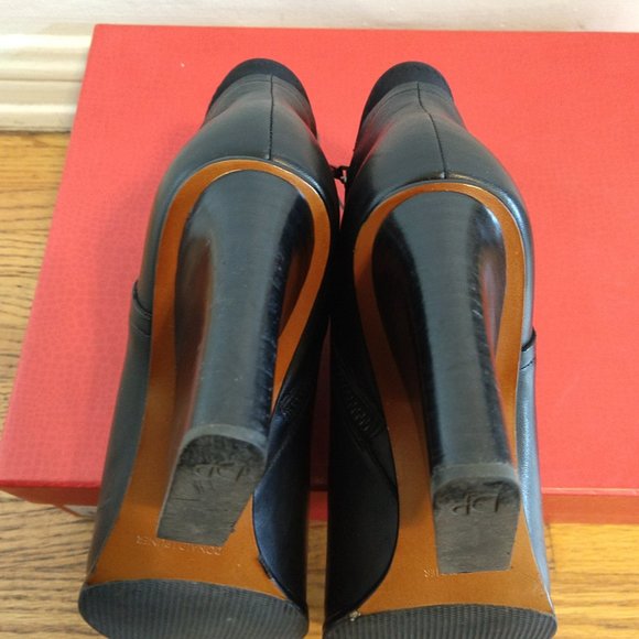 Donald J. Pliner "Vaughn W-5" Black Water Snake Leather Boot Size 8 - Picture 9 of 16